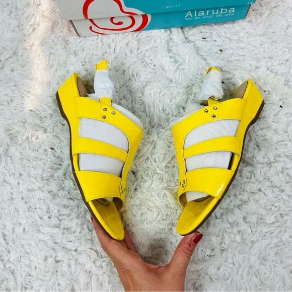 NIB Alaruba Yellow Patent Leather sling back Sandals size 7 - Picture 9 of 13